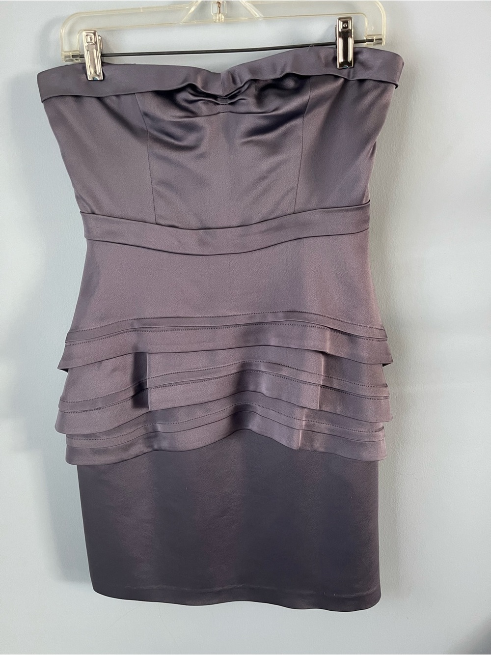 BCBGMaxAzria Strapless Silver Purple Satin Tiered Cocktail Dress Size 6